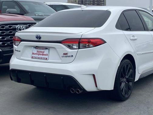 Ice 2024 Toyota Corolla Hybrid SE
