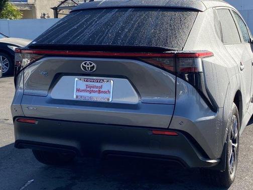 2026 Toyota bZ XLE PLUS