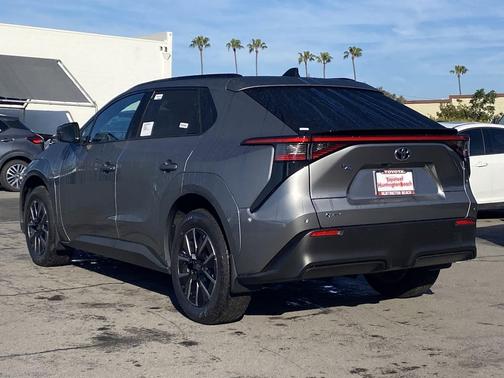 2026 Toyota bZ XLE PLUS