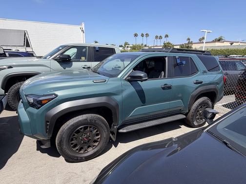 Everest 2026 Toyota 4Runner Hybrid TRD