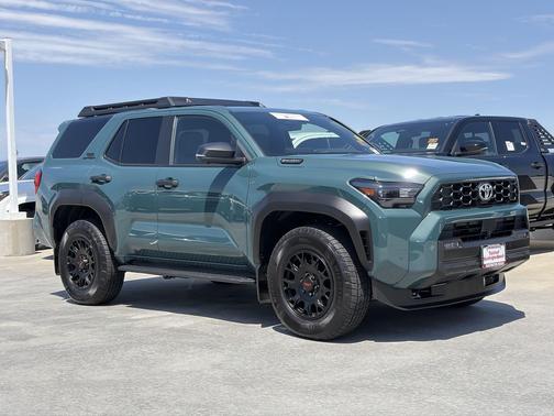 Everest 2026 Toyota 4Runner Hybrid TRD