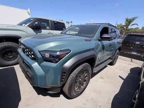 Everest 2026 Toyota 4Runner Hybrid TRD