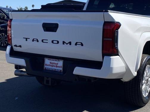 Ice 2025 Toyota Tacoma SR5