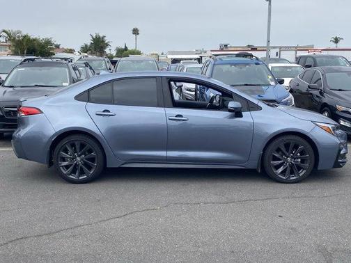 CELESTITE 2025 Toyota Corolla SE