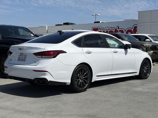 Casablanca White 2018 Genesis G80 3.3T Sport