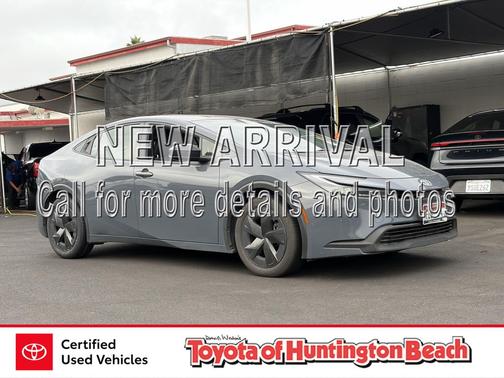 Guardian Gray 2025 Toyota Prius LE