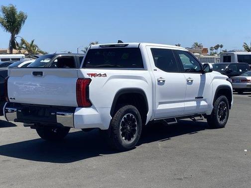 Ice 2026 Toyota Tundra SR5