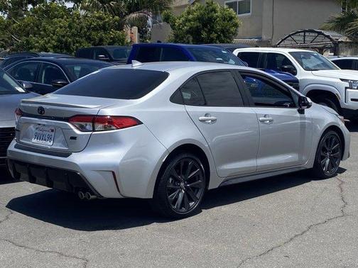 Classic Silver Metallic 2025 Toyota Corolla SE