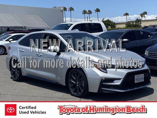 Classic Silver Metallic 2025 Toyota Corolla SE