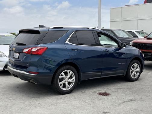 Pacific Blue Metallic 2020 Chevrolet Equinox 2LT