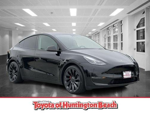 Midnight Silver Metallic 2023 Tesla Model Y Performance