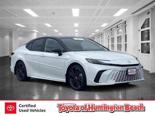 Wind Chill Pearl 2026 Toyota Camry XSE