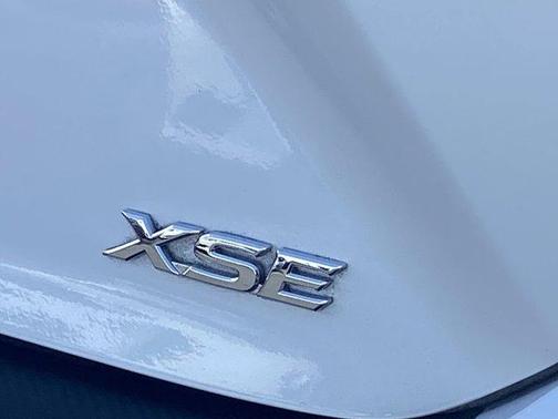 Wind Chill Pearl 2026 Toyota Camry XSE