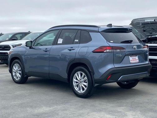 CELESTITE 2026 Toyota Corolla Cross LE