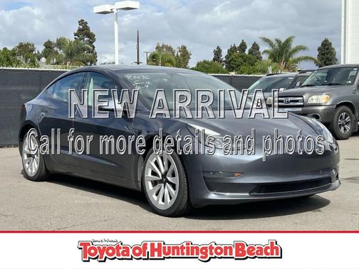 Midnight Silver Metallic 2023 Tesla Model 3 Standard Range