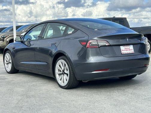 Midnight Silver Metallic 2023 Tesla Model 3 Standard Range