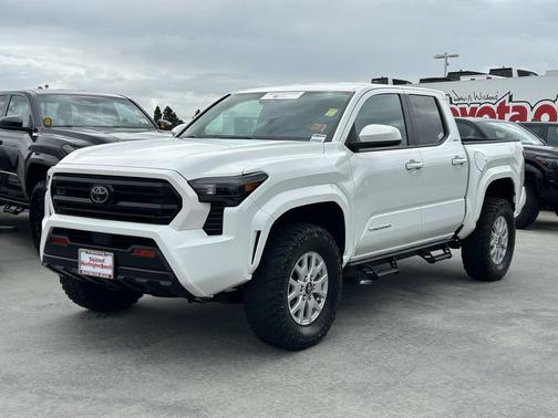 Ice Cap 2026 Toyota Tacoma SR5