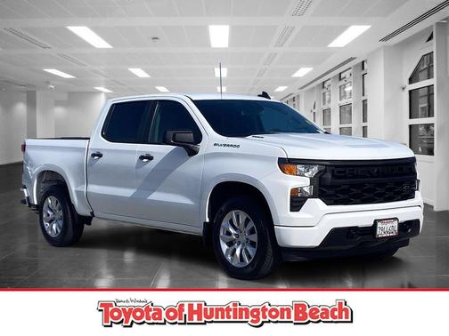 Summit White 2025 Chevrolet Silverado 1500 Custom