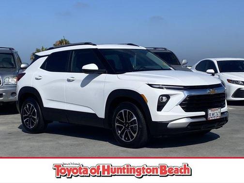 Summit White 2024 Chevrolet Trailblazer LT