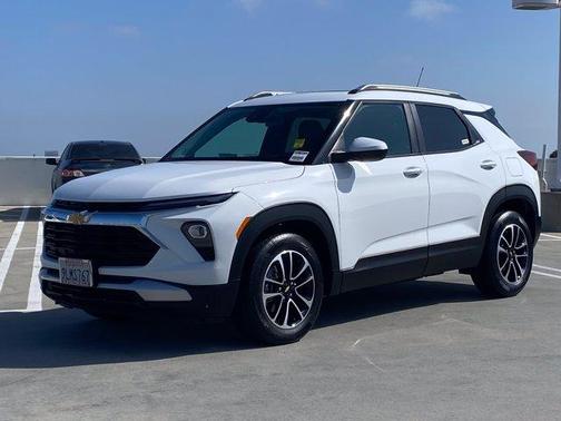Summit White 2024 Chevrolet Trailblazer LT