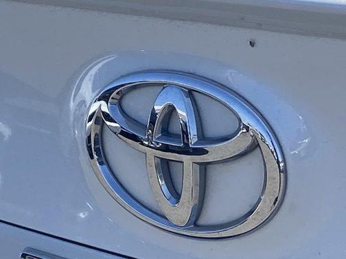 Wind Chill Pearl 2023 Toyota Camry XSE