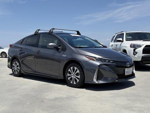 Magnetic Gray Metallic 2022 Toyota Prius Prime XLE