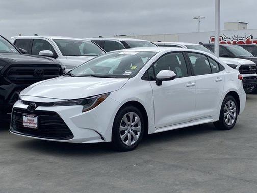 Ice 2026 Toyota Corolla LE