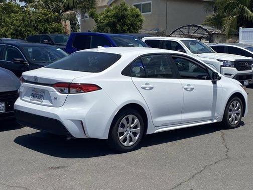 Ice 2026 Toyota Corolla LE