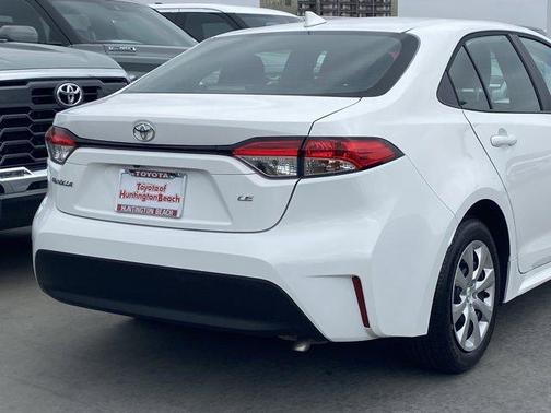 Ice 2026 Toyota Corolla LE