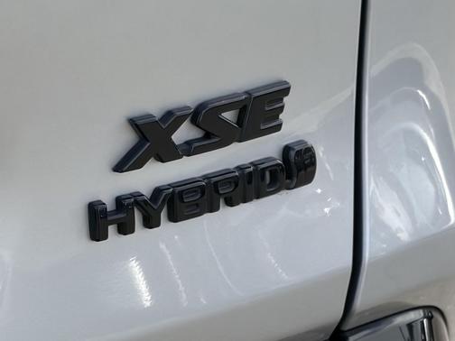 Silver Sky Metallic 2024 Toyota RAV4 Hybrid XSE