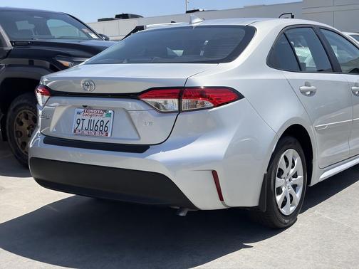 Classic Silver Metallic 2025 Toyota Corolla LE