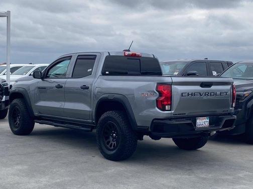 Sterling Gray Metallic 2024 Chevrolet Colorado Trail Boss