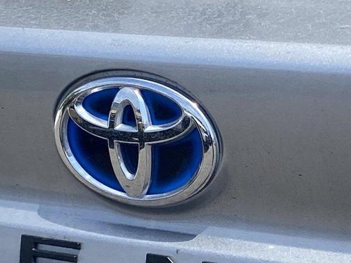 Celestial Silver Metallic 2024 Toyota Sienna XLE