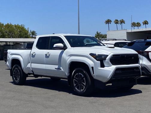Wind Chill Pearl 2026 Toyota Tacoma TRD Sport