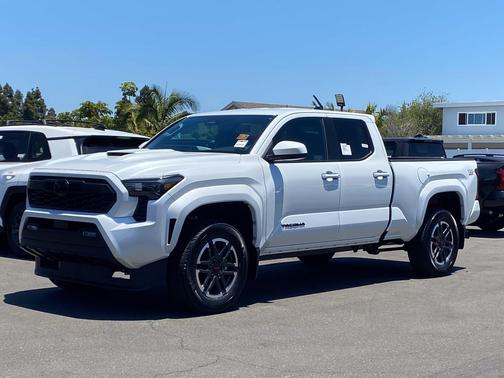 Wind Chill Pearl 2026 Toyota Tacoma TRD Sport