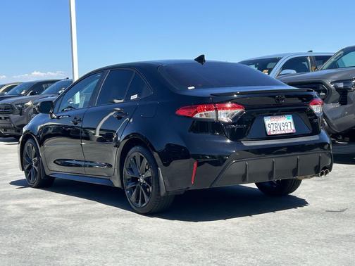 Midnight Black Metallic 2024 Toyota Corolla SE