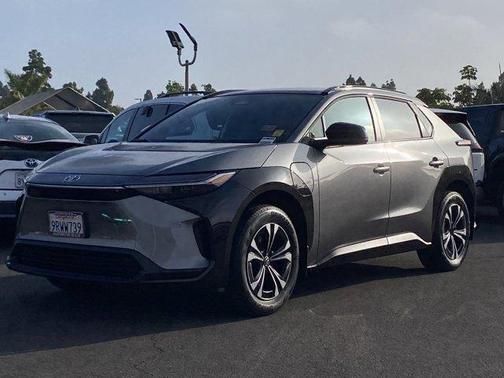 Metal 2024 Toyota bZ4X XLE