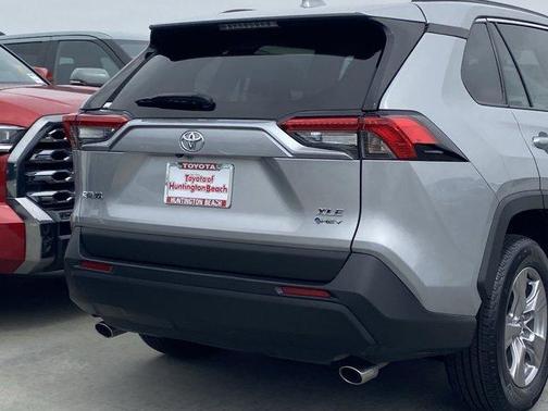 Silver Sky Metallic 2025 Toyota RAV4 Hybrid XLE
