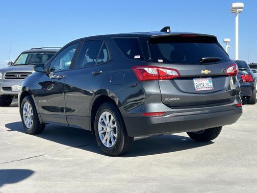 Nightfall Gray Metallic 2021 Chevrolet Equinox LS