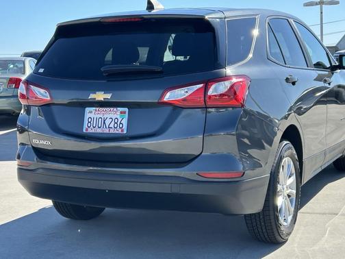 Nightfall Gray Metallic 2021 Chevrolet Equinox LS