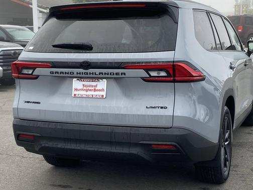 2026 Toyota Grand Highlander Hybrid Limited