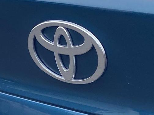 Ocean 2025 Toyota Camry LE