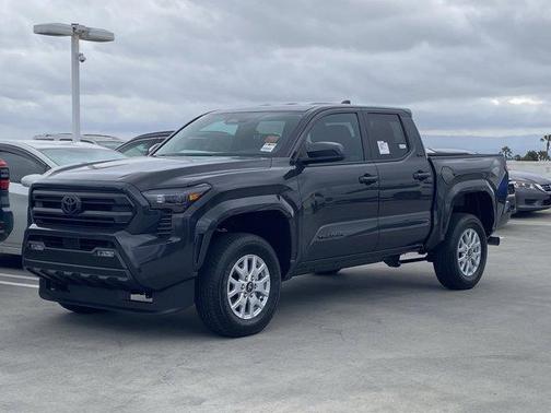 UNDERGROUND 2026 Toyota Tacoma SR5