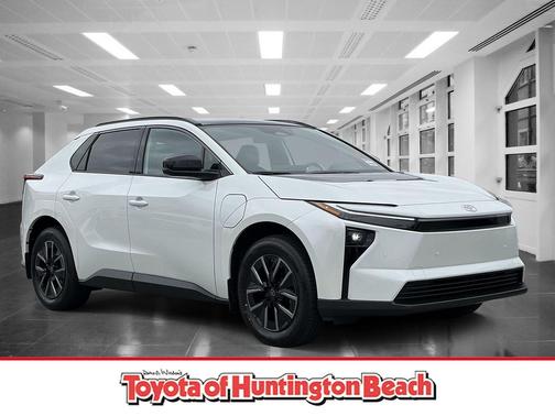 Wind Chill Pearl 2026 Toyota bZ XLE