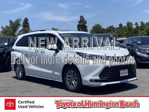 Wind Chill Pearl 2024 Toyota Sienna XLE