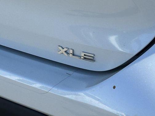 Wind Chill Pearl 2024 Toyota Highlander XLE
