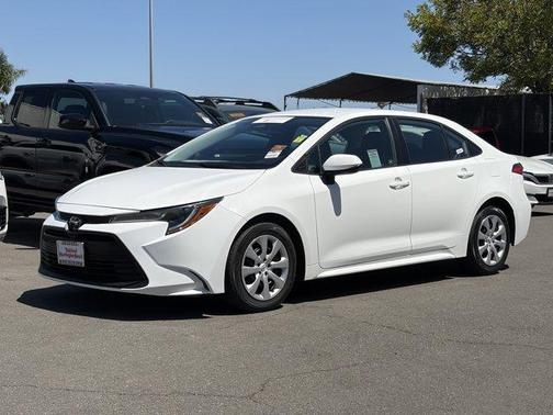 Ice 2024 Toyota Corolla LE