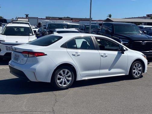 Ice 2024 Toyota Corolla LE