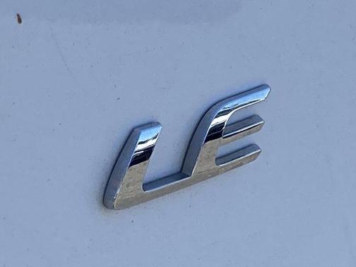 Ice 2024 Toyota Corolla LE