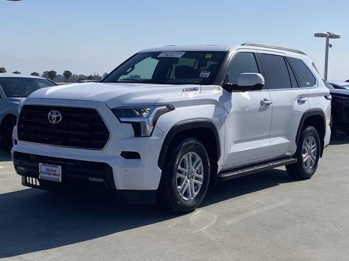 Ice 2025 Toyota Sequoia SR5